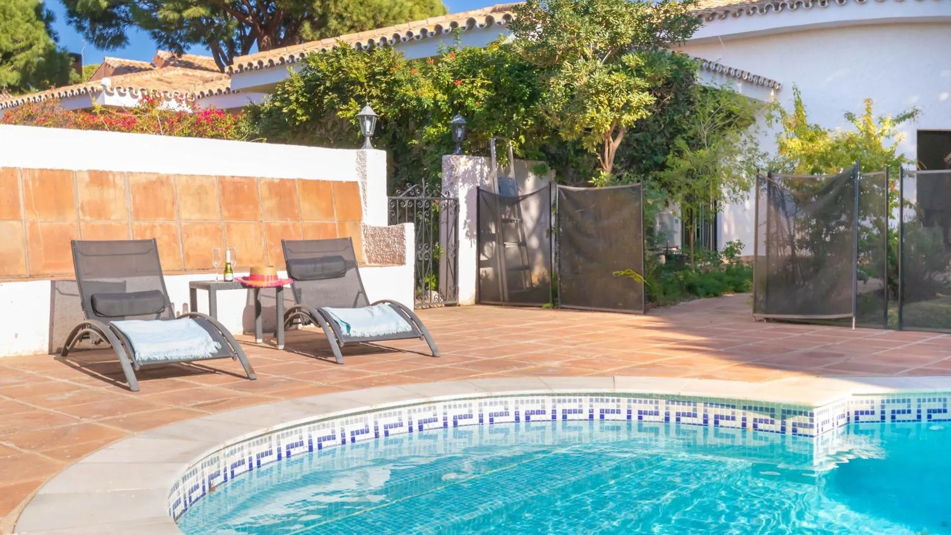 Villa Rosa - Happy Rentals Sitio de Calahonda 0*,